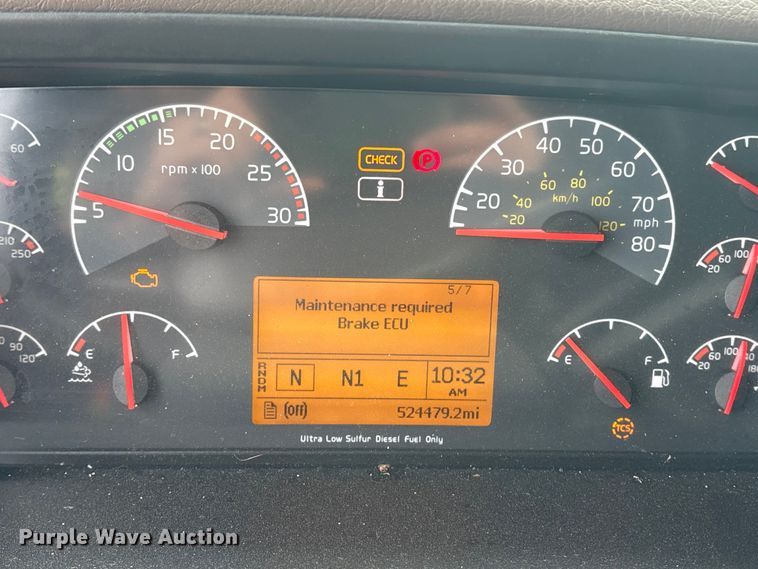 image for item YA1243 2017 Volvo VN semi truck