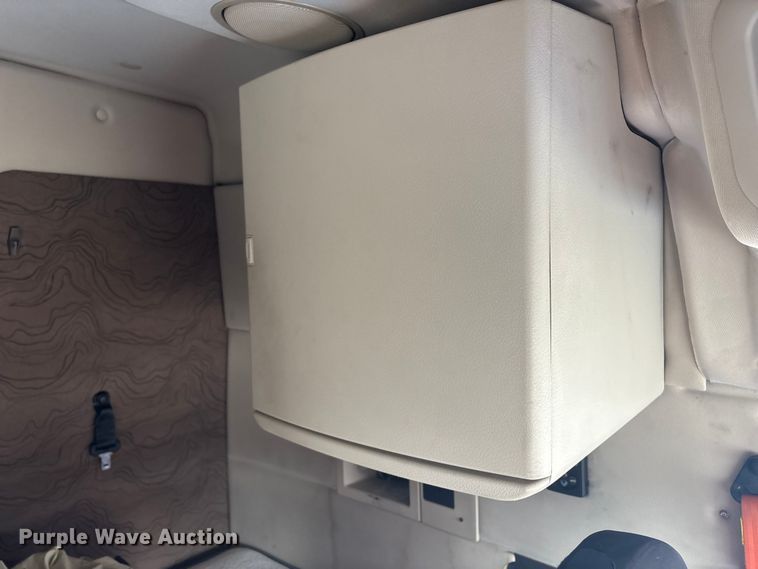 image for item YA1243 2017 Volvo VN semi truck