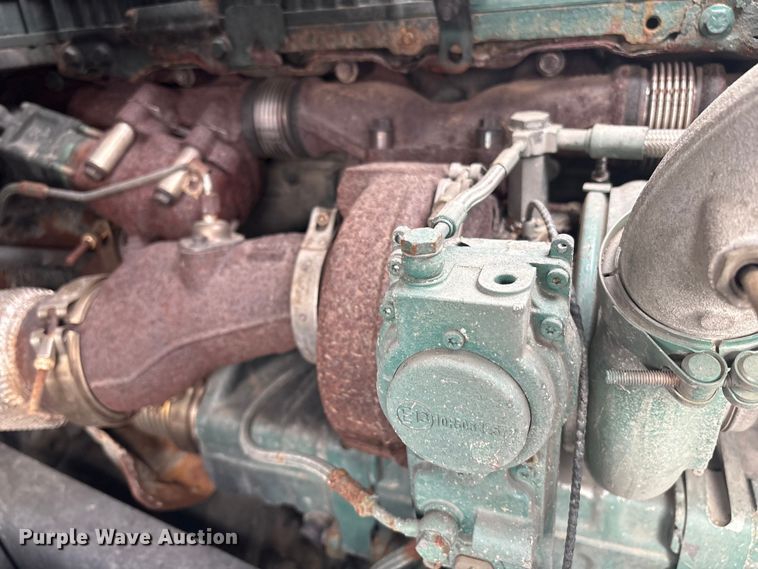 image for item YA1243 2017 Volvo VN semi truck