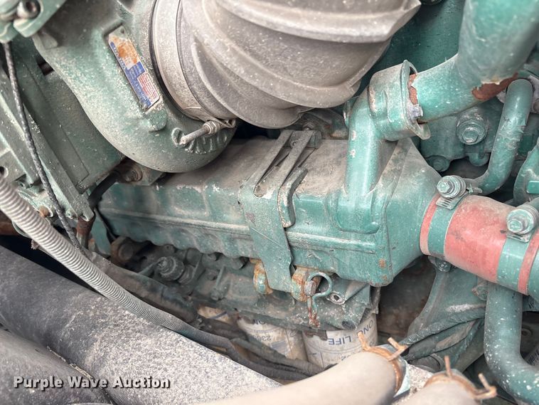 image for item YA1243 2017 Volvo VN semi truck