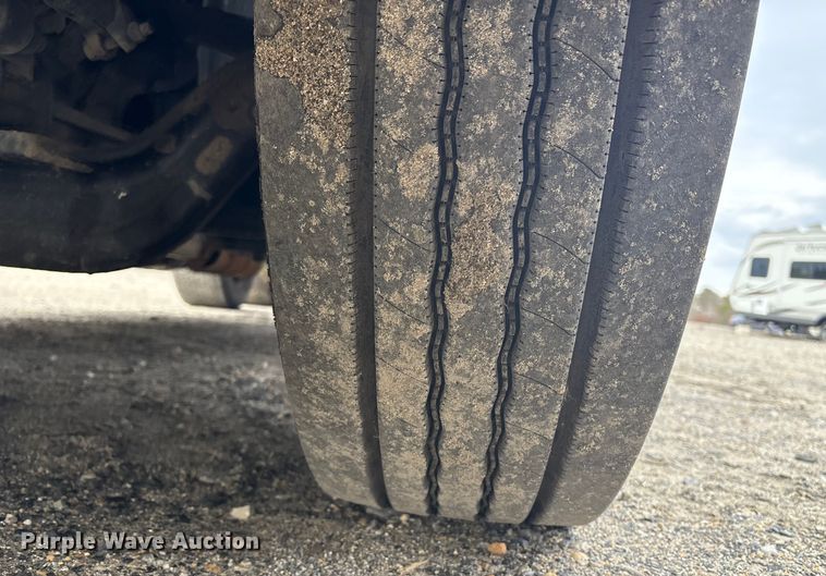 image for item YA1243 2017 Volvo VN semi truck