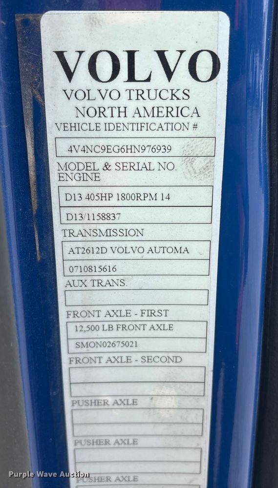 image for item YA1243 2017 Volvo VN semi truck