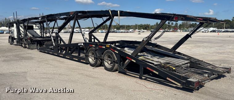 image for item YA1261 2014 Peterbilt 388 car carrier truck with car carrier trailer