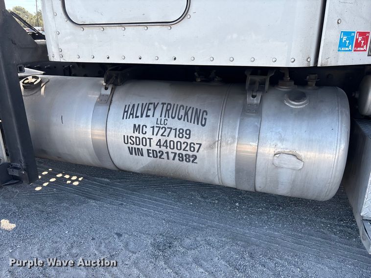 image for item YA1261 2014 Peterbilt 388 car carrier truck with car carrier trailer