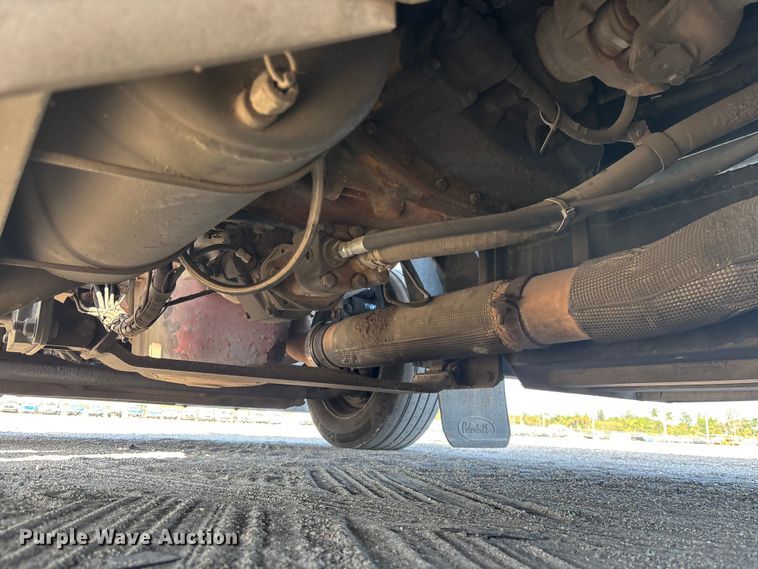 image for item YA1261 2014 Peterbilt 388 car carrier truck with car carrier trailer