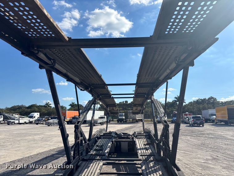 image for item YA1261 2014 Peterbilt 388 car carrier truck with car carrier trailer