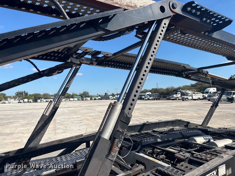 image for item YA1261 2014 Peterbilt 388 car carrier truck with car carrier trailer