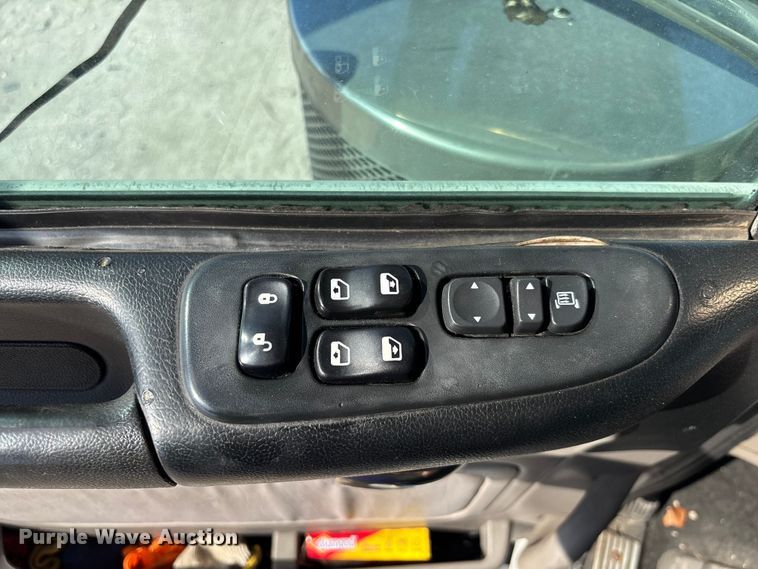 image for item YA1261 2014 Peterbilt 388 car carrier truck with car carrier trailer