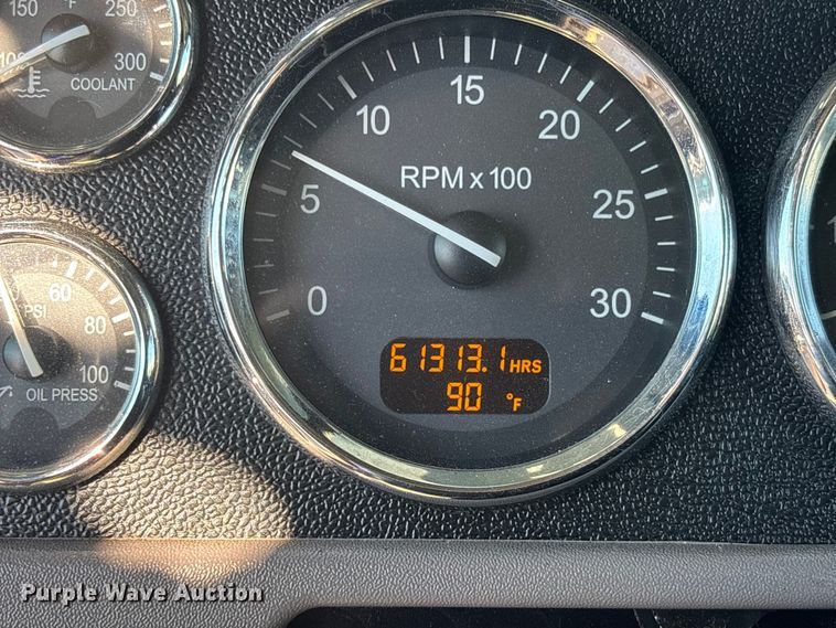 image for item YA1261 2014 Peterbilt 388 car carrier truck with car carrier trailer