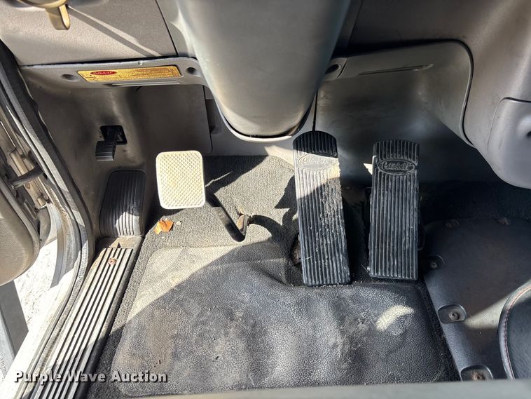 image for item YA1261 2014 Peterbilt 388 car carrier truck with car carrier trailer