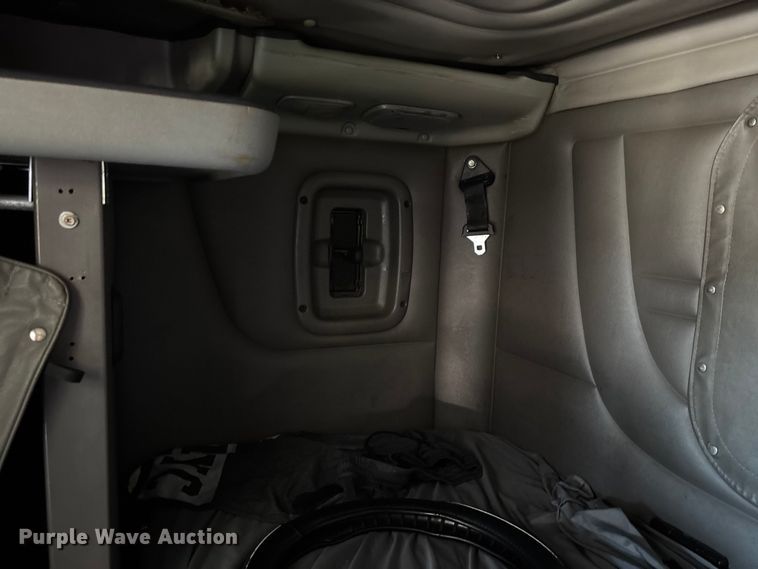 image for item YA1261 2014 Peterbilt 388 car carrier truck with car carrier trailer