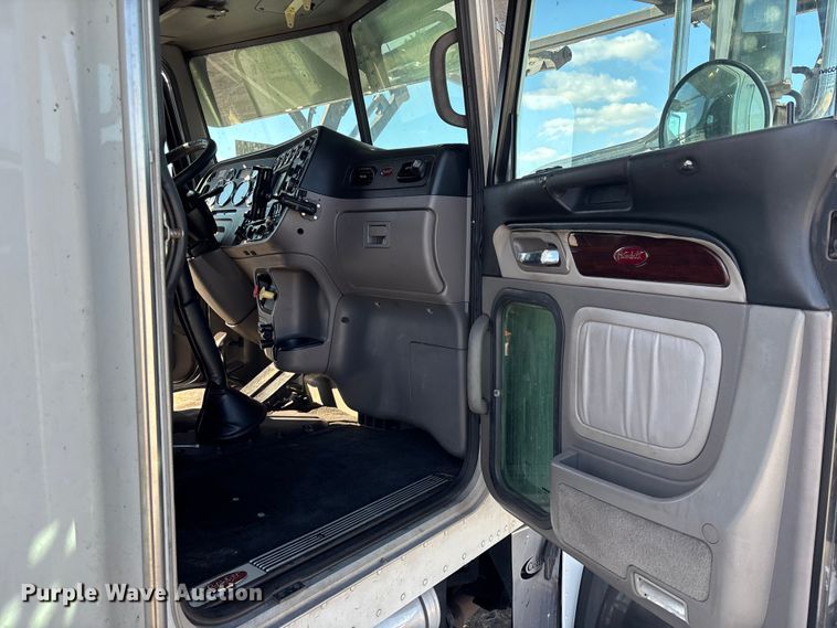 image for item YA1261 2014 Peterbilt 388 car carrier truck with car carrier trailer