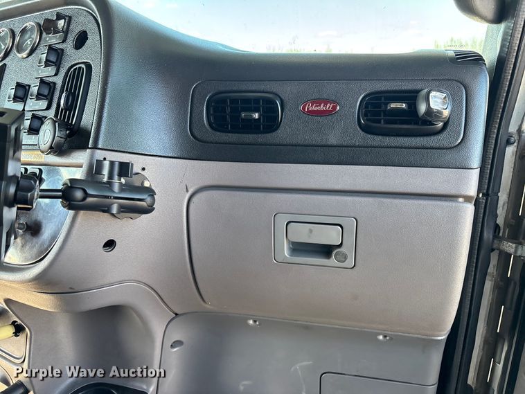 image for item YA1261 2014 Peterbilt 388 car carrier truck with car carrier trailer