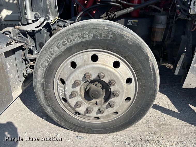 image for item YA1261 2014 Peterbilt 388 car carrier truck with car carrier trailer