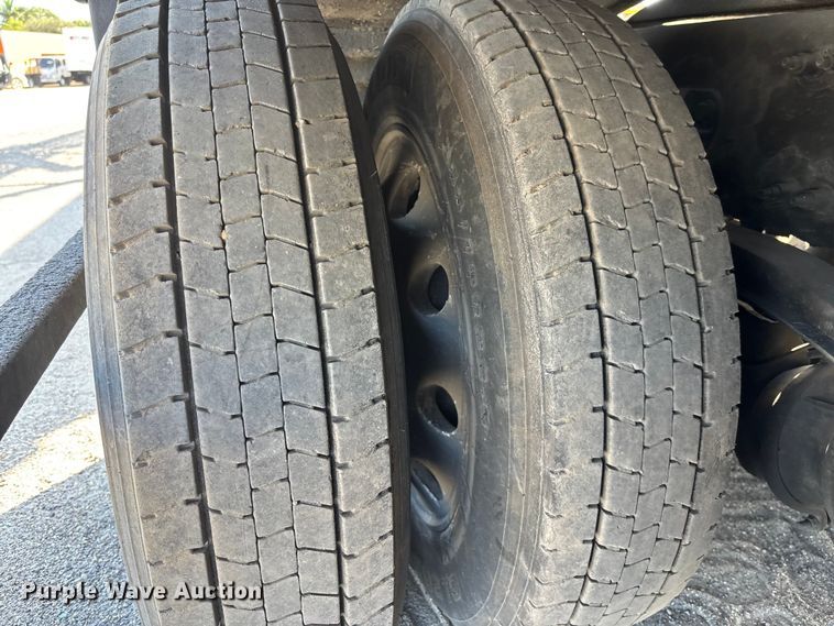 image for item YA1261 2014 Peterbilt 388 car carrier truck with car carrier trailer