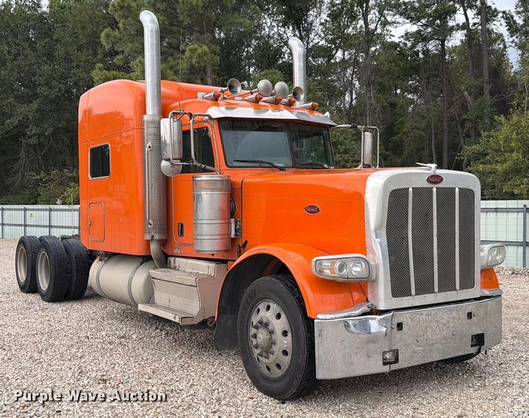 CAMIóN CAMAROTE 2023 PETERBILT