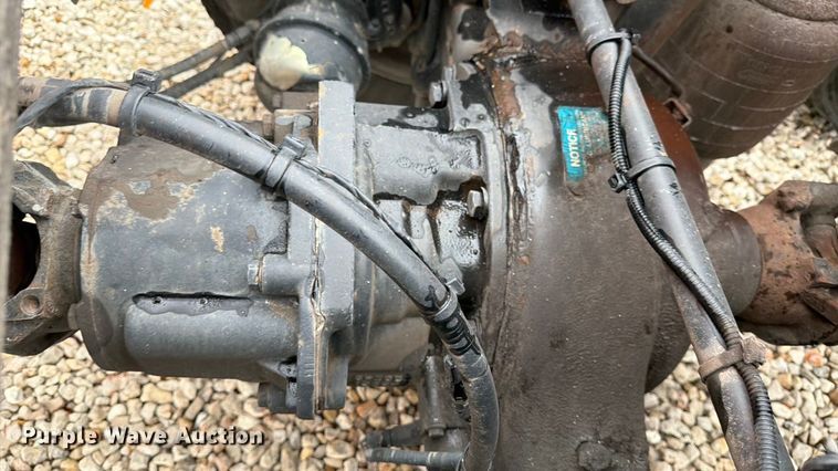 image for item YA1270 2023 Peterbilt  389 semi truck