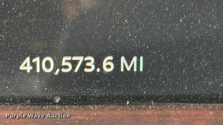 image for item YA1270 2023 Peterbilt  389 semi truck