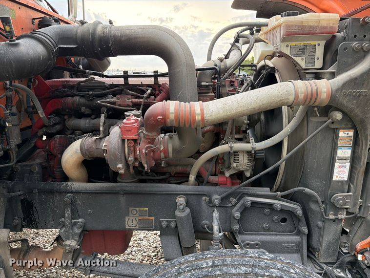 image for item YA1270 2023 Peterbilt  389 semi truck