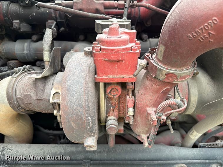 image for item YA1270 2023 Peterbilt  389 semi truck