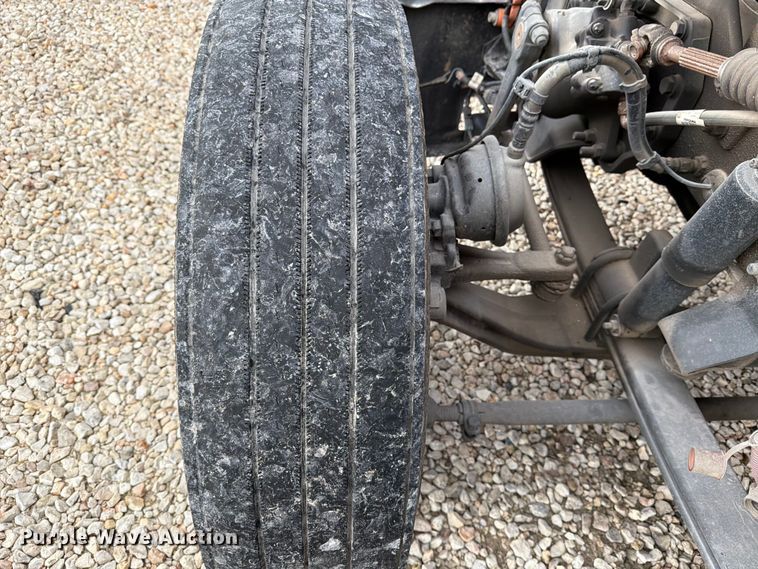 image for item YA1270 2023 Peterbilt  389 semi truck