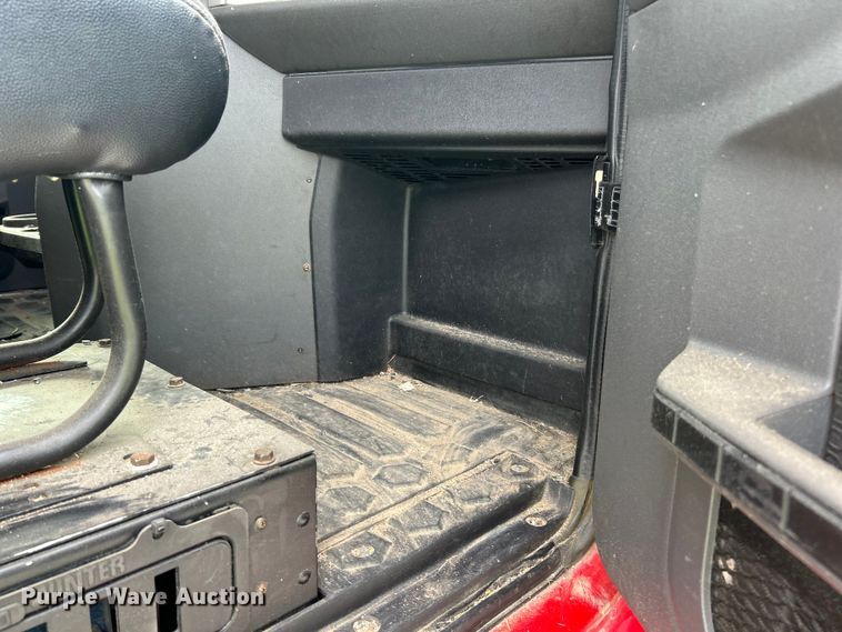 image for item YA1271 2015 Caterpillar CT660S semi truck