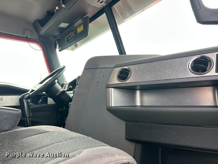 image for item YA1271 2015 Caterpillar CT660S semi truck