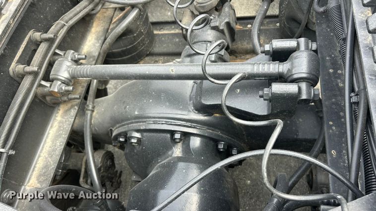 image for item YA1271 2015 Caterpillar CT660S semi truck