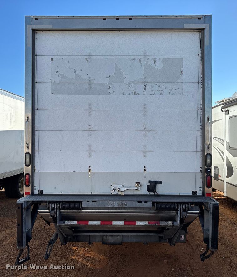 image for item YA1276 2018 Freightliner Buisness Class M2 box truck