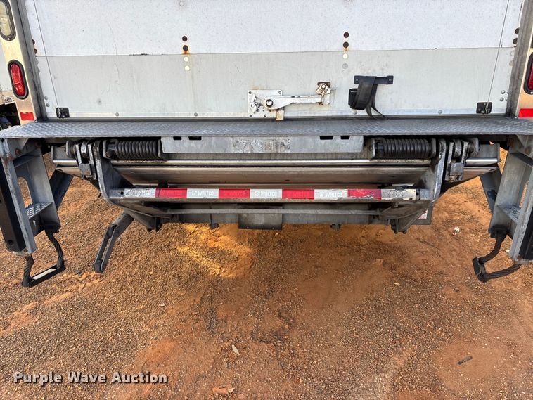 image for item YA1276 2018 Freightliner Buisness Class M2 box truck