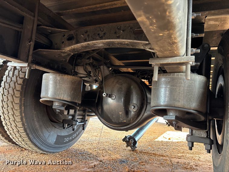 image for item YA1276 2018 Freightliner Buisness Class M2 box truck