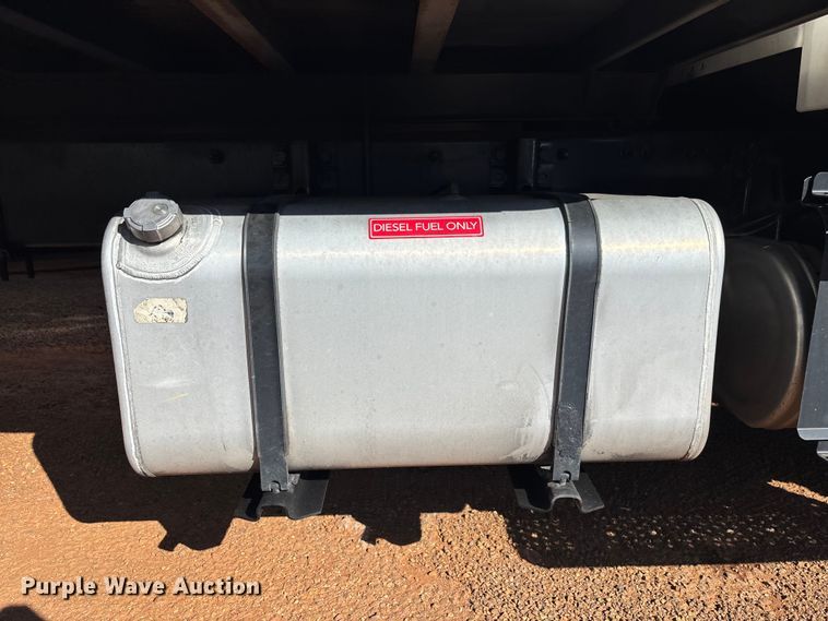 image for item YA1276 2018 Freightliner Buisness Class M2 box truck