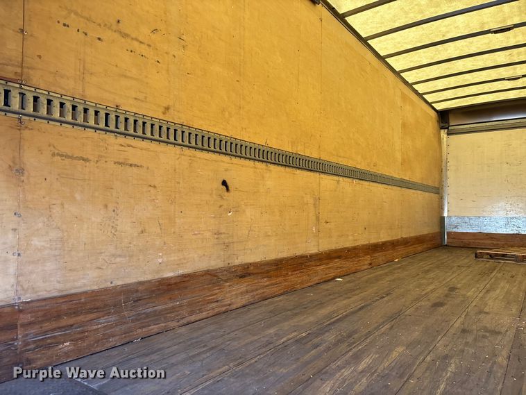 image for item YA1276 2018 Freightliner Buisness Class M2 box truck