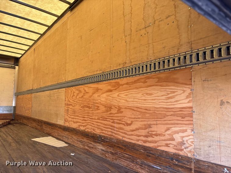 image for item YA1276 2018 Freightliner Buisness Class M2 box truck