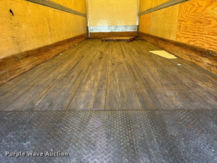 image for item YA1276 2018 Freightliner Buisness Class M2 box truck