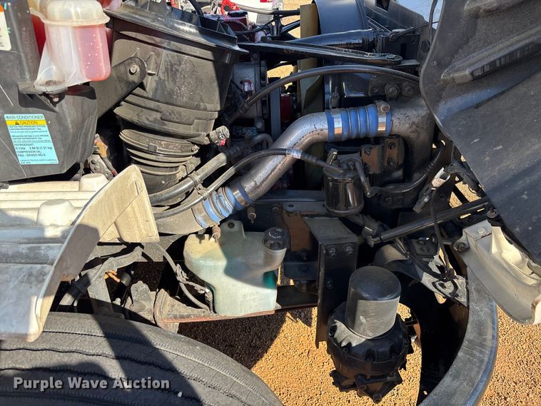 image for item YA1276 2018 Freightliner Buisness Class M2 box truck