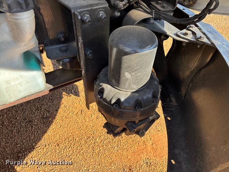 image for item YA1276 2018 Freightliner Buisness Class M2 box truck