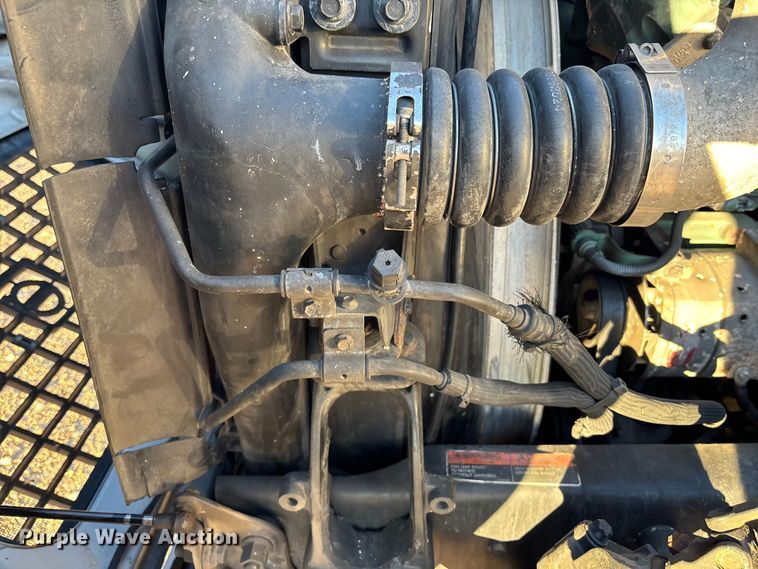 image for item YA1296 2016 Volvo VNL semi truck