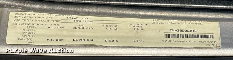 image for item YA1296 2016 Volvo VNL semi truck