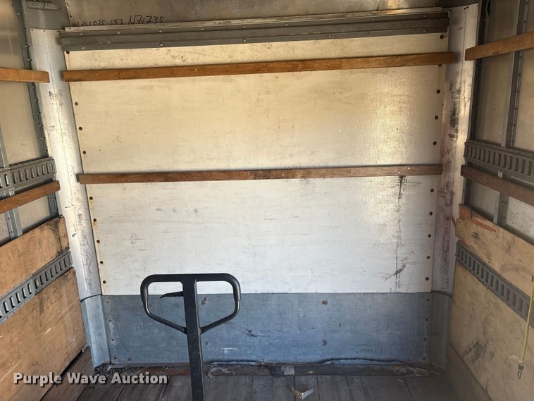 image for item YA1341 2016 International 4300 box truck