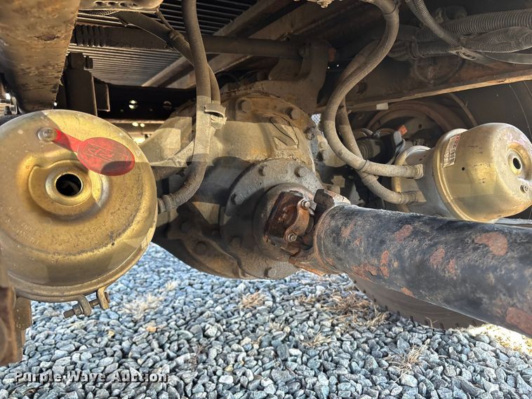 image for item YA1341 2016 International 4300 box truck