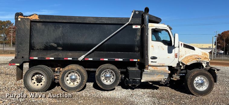 image for item YA1448 2024 Kenworth T880 dump truck