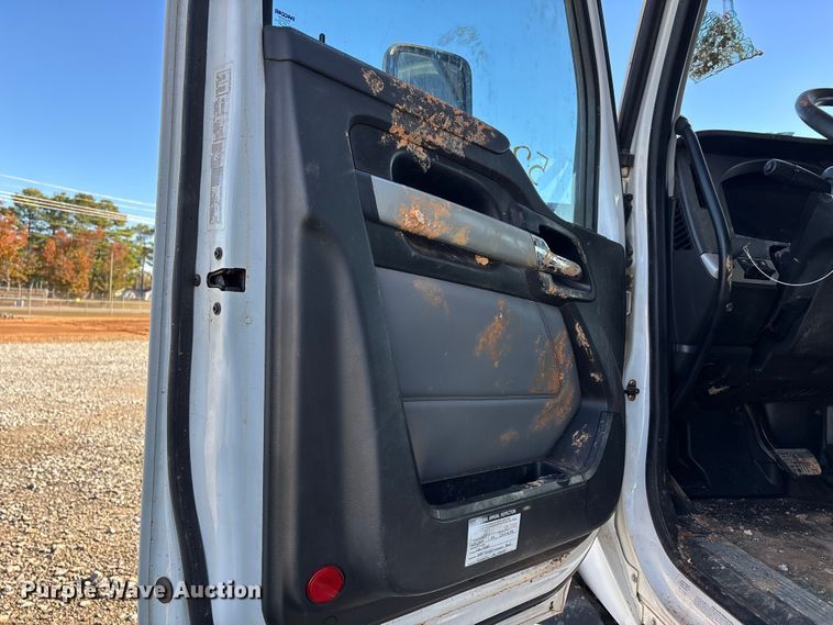 image for item YA1448 2024 Kenworth T880 dump truck