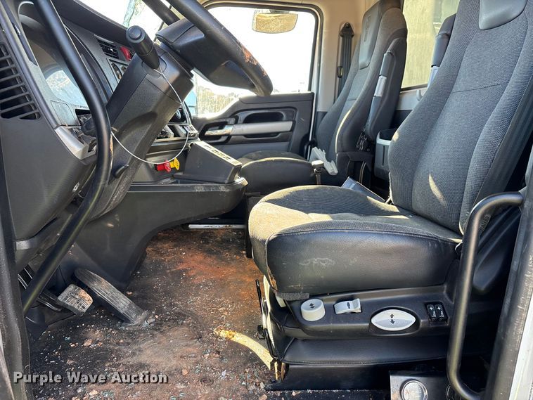 image for item YA1448 2024 Kenworth T880 dump truck