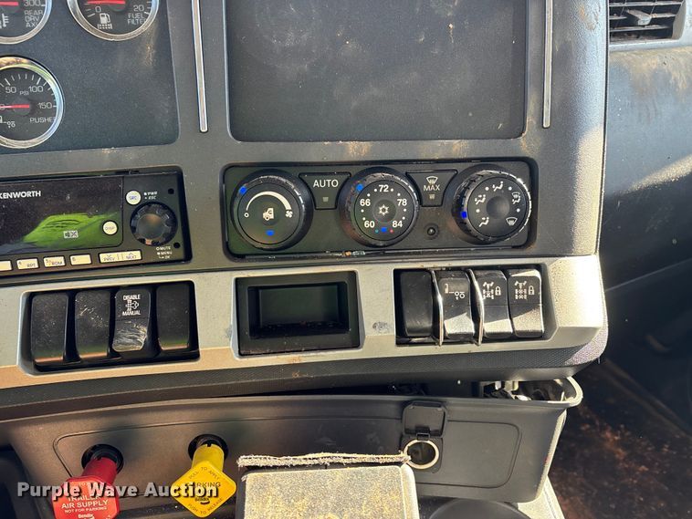 image for item YA1448 2024 Kenworth T880 dump truck