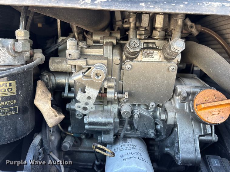 image for item YA1473 2017 Kenworth  T680 semi truck