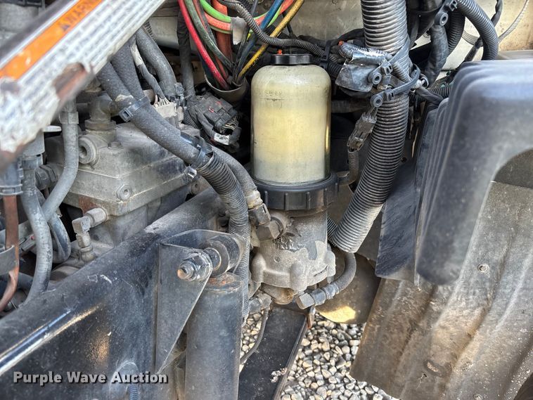 image for item YA1473 2017 Kenworth  T680 semi truck