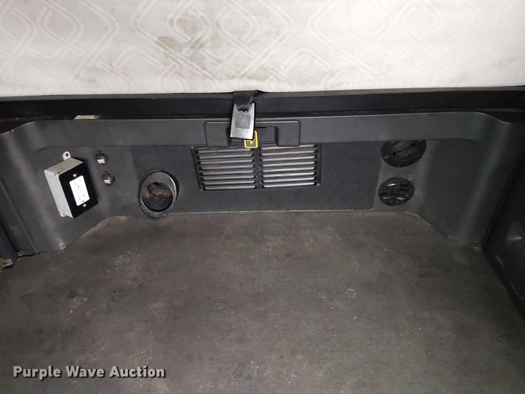 image for item YA1484 2020 Freightliner Cascadia semi truck