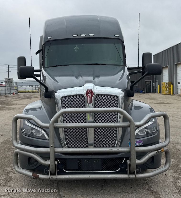 CAMIóN CAMAROTE 2022 KENWORTH