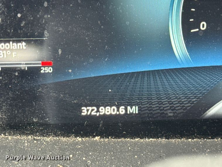 image for item YA1520 2022 Kenworth T680 semi truck